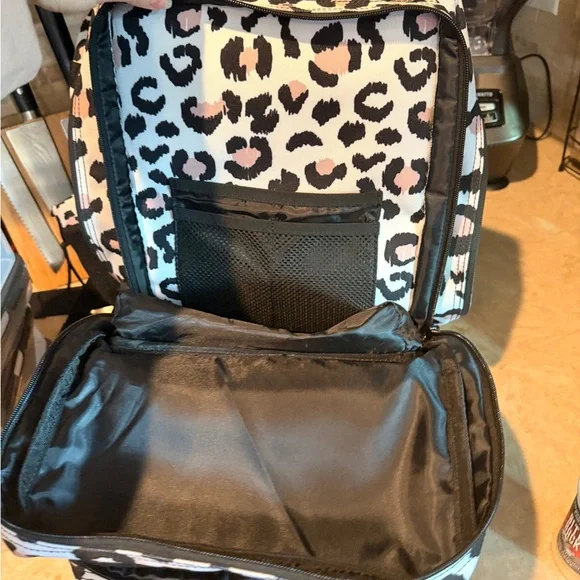 Wolfpak Leopard Print Tactical Meal Prep Backpack - Picture 4 of 7